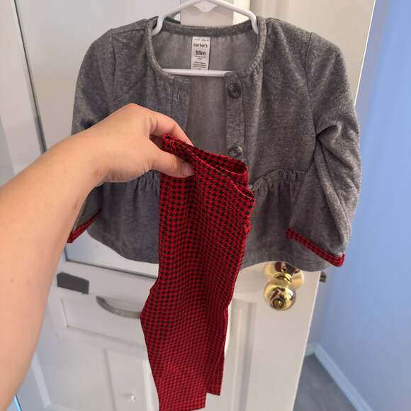 Carter's - Picture 4 of 5